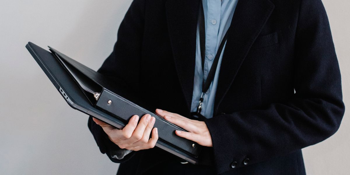 Claims Consultant vs Lawyer: Who Do You Need, and When?