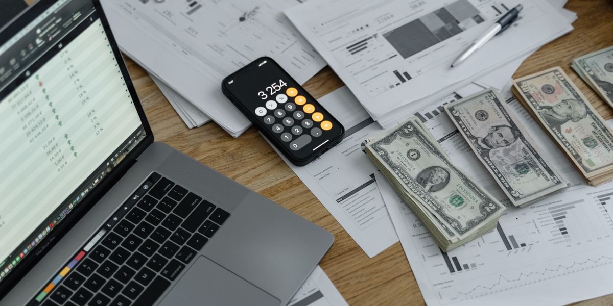 Fixed Price vs Remeasurement vs Cost-Reimbursable: Choosing Your Risk